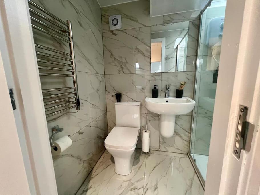 New 2 Bed Preston City Centre Flat - Sleeps 4 Exterior photo